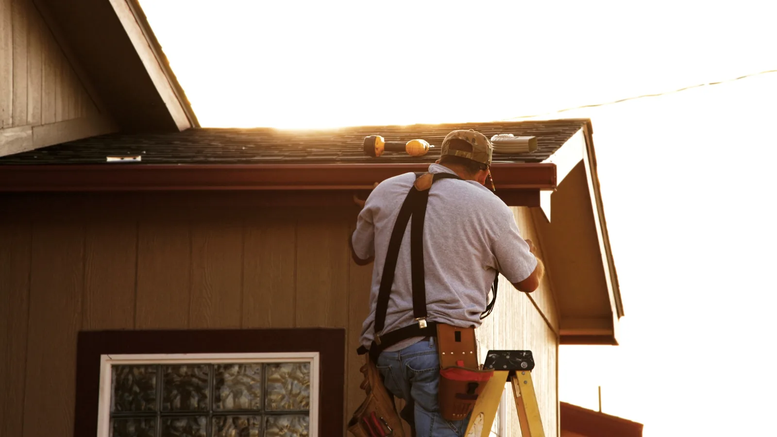 Seamless gutter installation and downspout repair in Killeen, TX