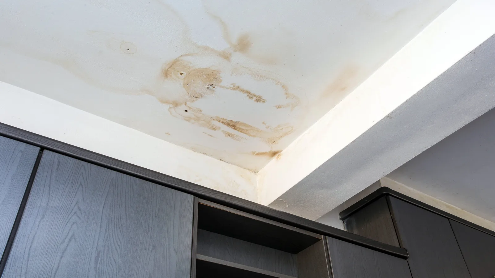 Pinpoint roof leak detection and flashing repair in Killeen, TX