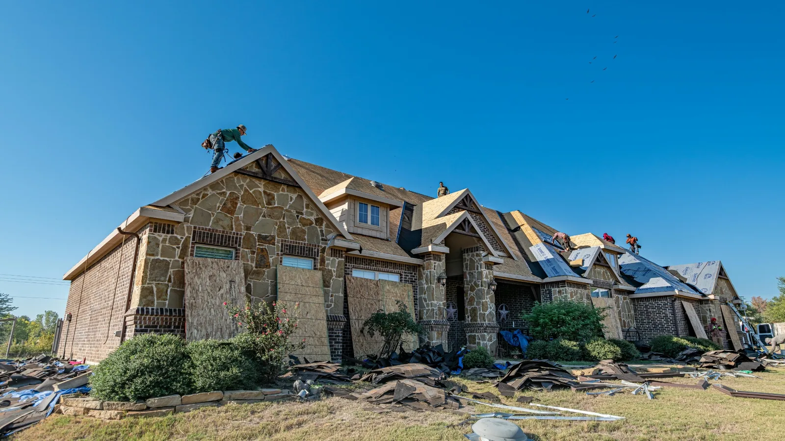 Complete residential roof tear-off and replacement in Killeen, TX